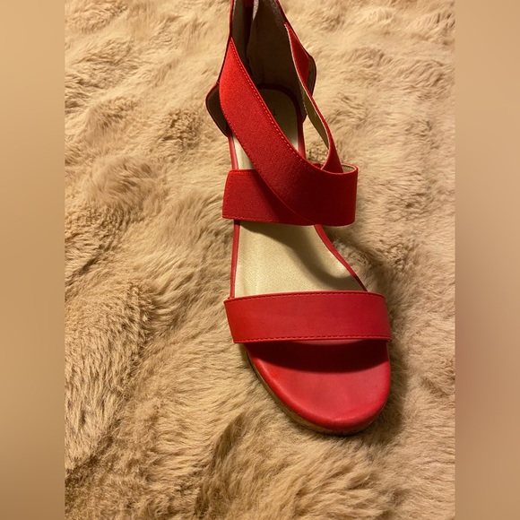 TIME&TRU cork wedges great condition - Picture 3 of 6